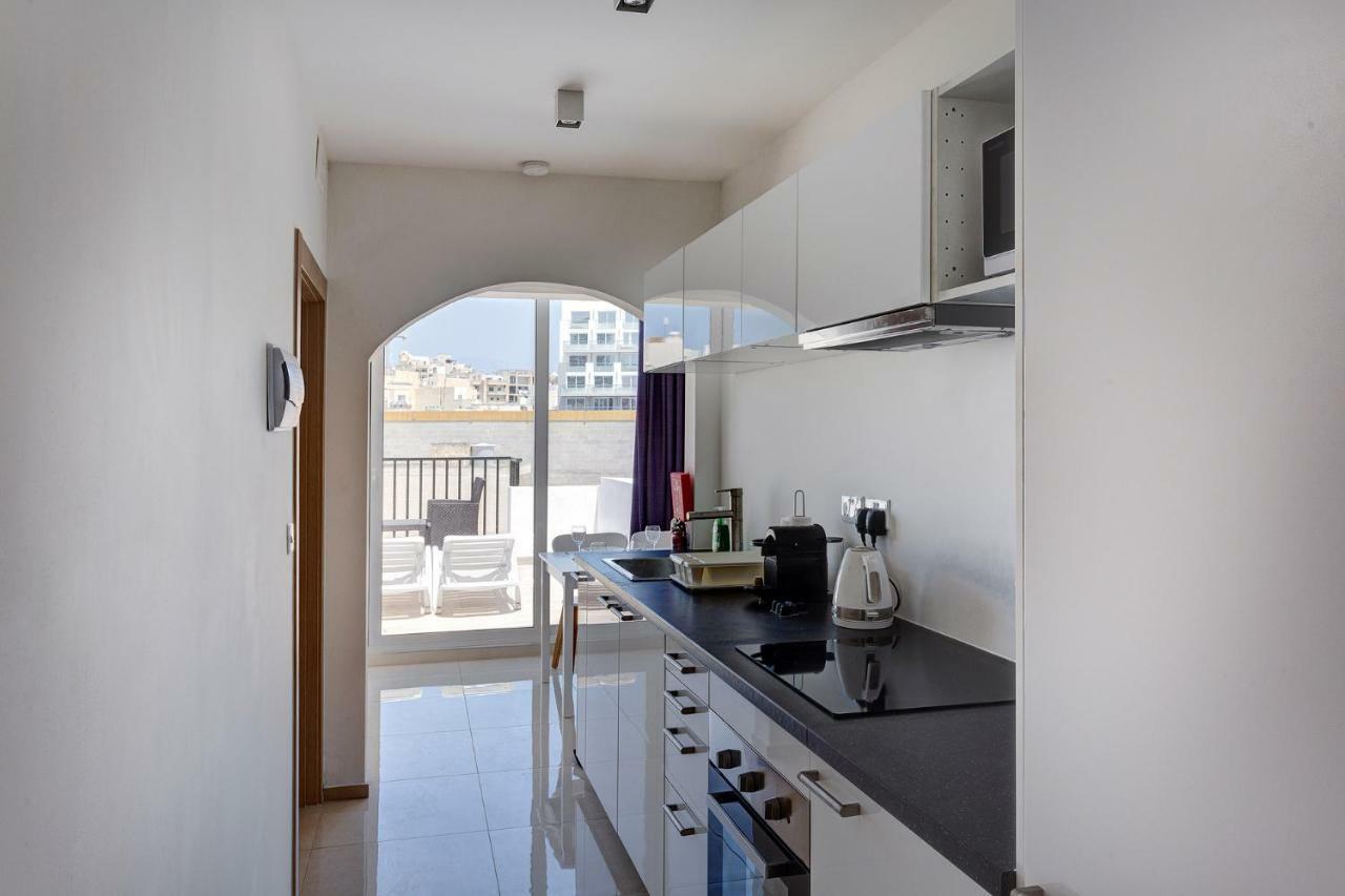 Cosy 1Br Penthouse With Terrace, Great Location Leilighet Gzira Eksteriør bilde