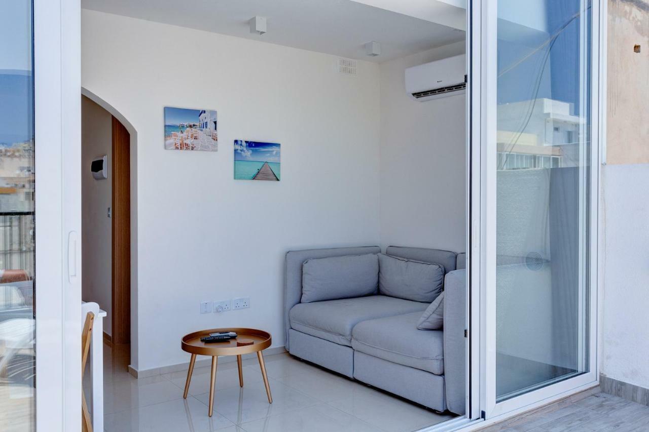 Cosy 1Br Penthouse With Terrace, Great Location Leilighet Gzira Eksteriør bilde